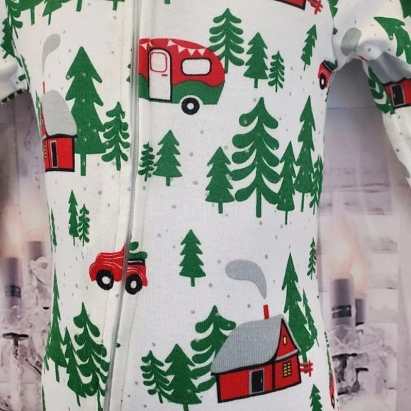 3-6 Month Infant  Forest Theme White and Green Footed Christmas Onesies - Picture 8 of 8